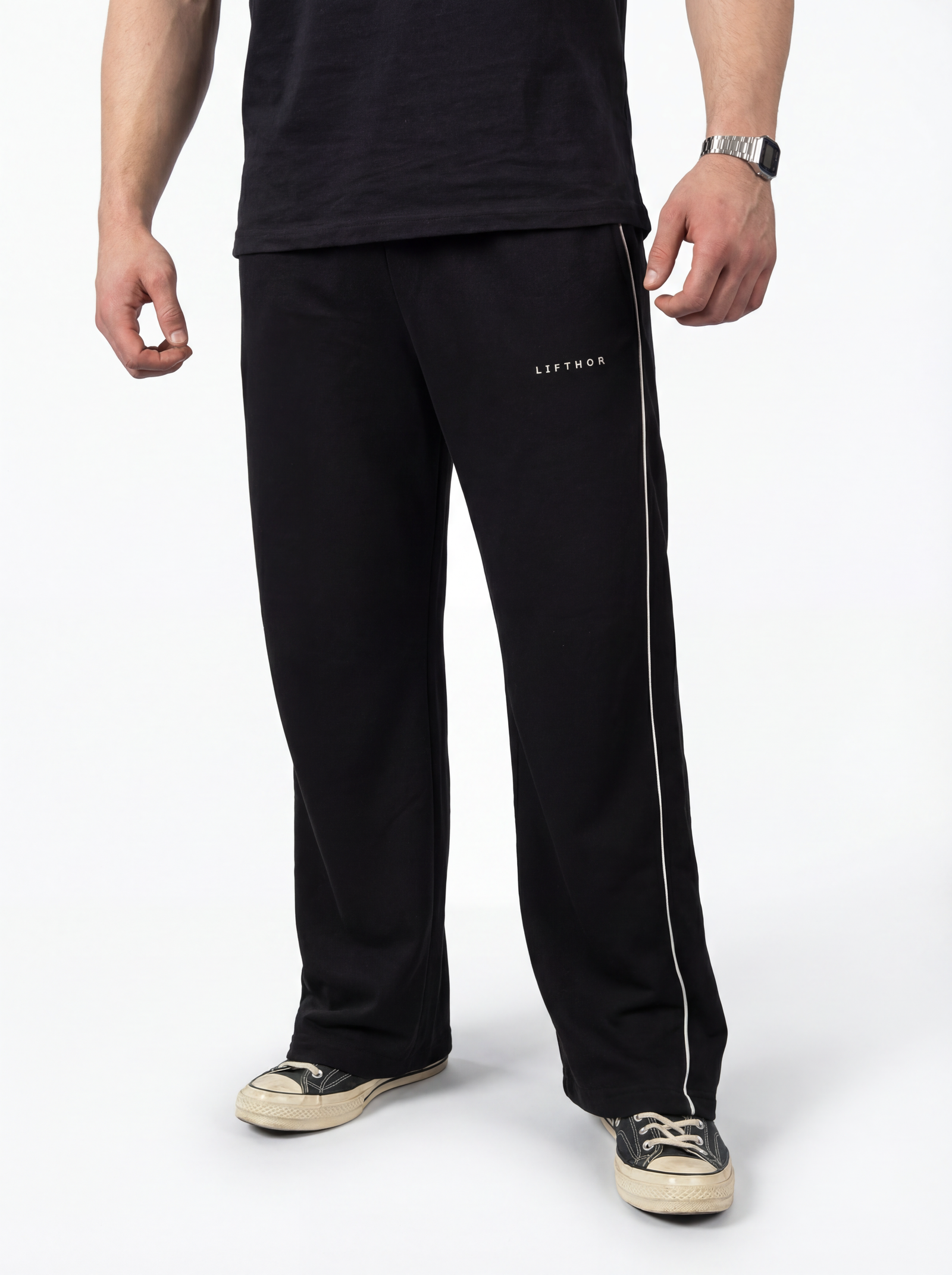 Beyaz Çizgi Detaylı Eşofman Siyah