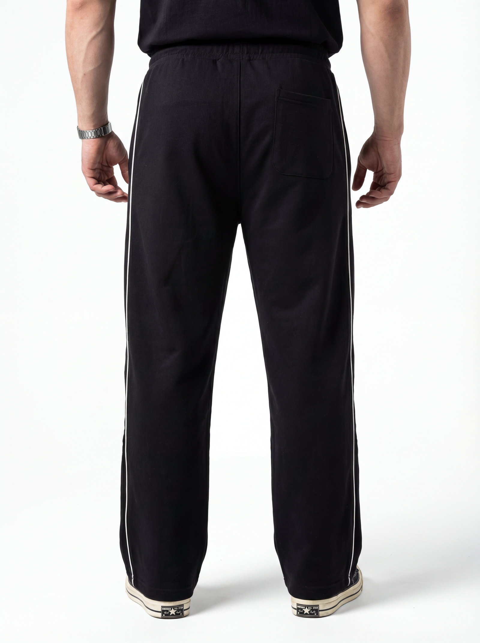 Beyaz Çizgi Detaylı Eşofman Siyah